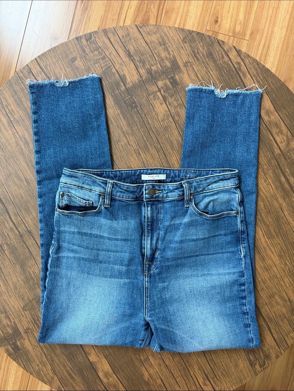 Fidelity Denim Twiggy Ultra High Rise Tapered Crop Jeans Size 29 Raw Hem